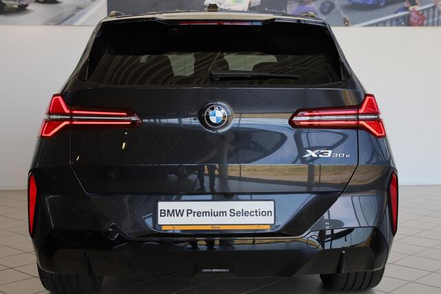 BMW X3 30e xDrive | M Sport Pro | Panoramadak | Driving Assistant Professional | Haman/Kardon | Trekhaak