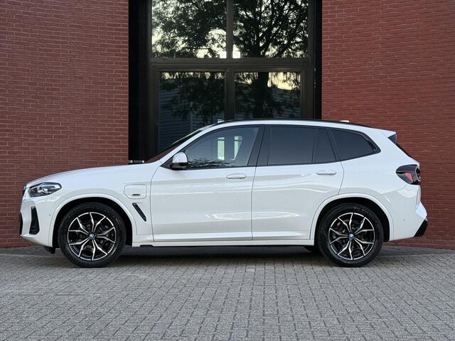 BMW X3 xDrive30e M-Sport Trekhaak Sfeerverlichting