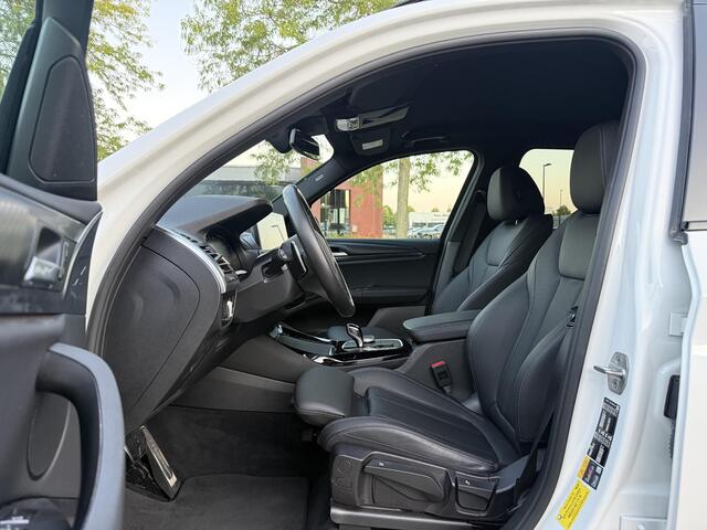 BMW X3 xDrive30e M-Sport Trekhaak Sfeerverlichting