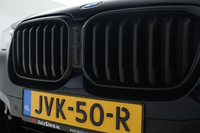 BMW X3 xDrive30e High Executive - 360°cam, Stoelverwarming, Volleder, Carplay, interieur voorverwarming/(koeling)