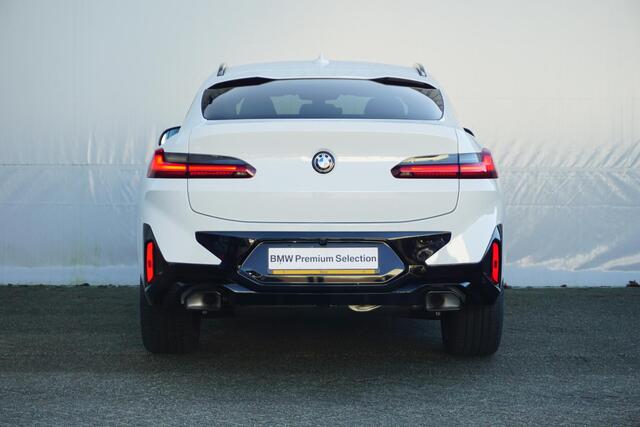 BMW X4 xDrive20i High Executive M Sport / Trekhaak / Head-Up / Comfort Acces