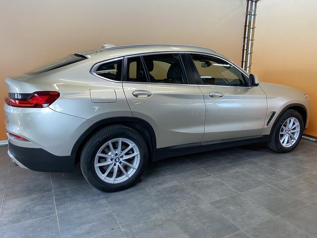 BMW X4 xDrive20i High Executive Edition | Head Up | Stoel - en stuurverw | Schuifkanteldak | 1e eigenaar