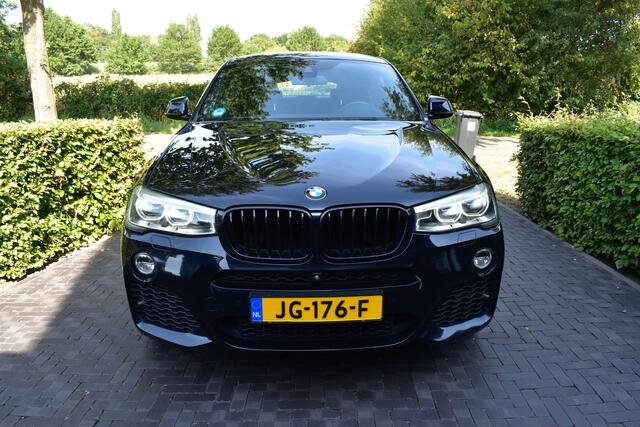 BMW X4 xDrive28i 245PK NL M-PACK FULL OPPTION!