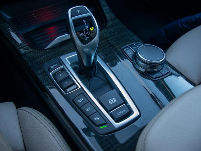 BMW X4 xDrive35i High Executive M Sport Edition | M-Sport | Schuif kanteldak | Stoelverwarming | Head-Up Display | Achteruitrijcamera |