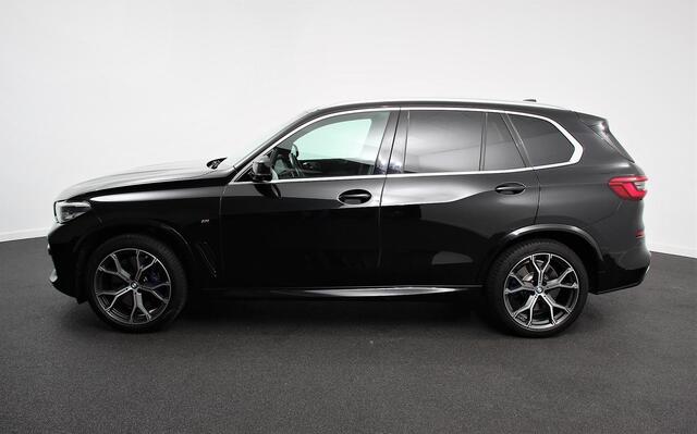 BMW X5 xDrive40i High Executive | M-Pakket | 21 Inch Lichtmetalen Velgen | 360* Camera | Harmon Kardon | Adaptive Cruise Control | Navigatie | Climate Control