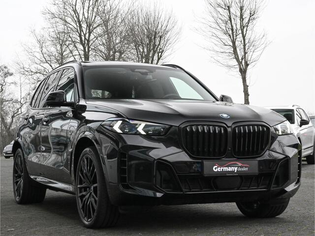 BMW X5 xDrive50e 489pk M-Sportpakket Pro Black optic Pano Tr-Haak H&K 22-Inch 360-Camera Carbon VOL!