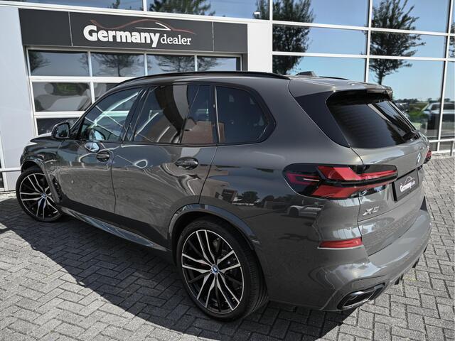 BMW X5 xDrive50e 489pk M-Sportpakket Black optic Ind-Dravit! Lucht Pano Zetels Tr-Haak HUD 22-Inch VOL!