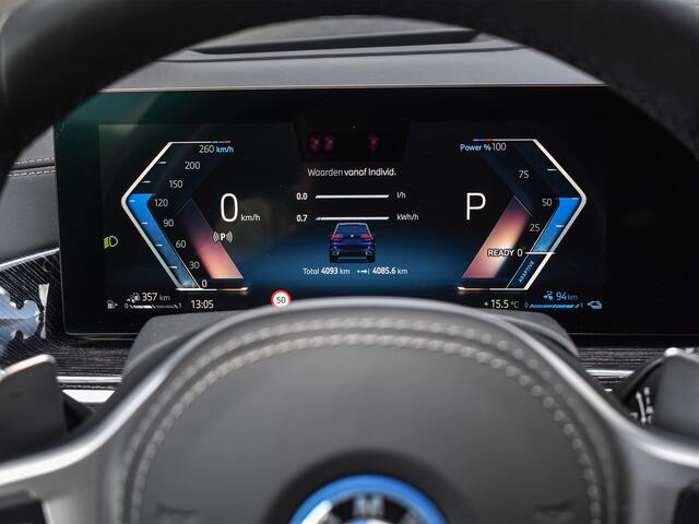 BMW X5 xDrive50e M-SPORT PRO | PANORAMADAK | ACHTERAS BESTURING | ACTIVE CRUISE CONTROL | COMFORT STOELEN | HEAD UP | IONIC GLOW | HARMAN KARDON | 360 CAMERA | ELEKTR. TREKHAAK | SOFT CLOSE | ALCANTARE HEMEL | STOELVERWARMING V+A