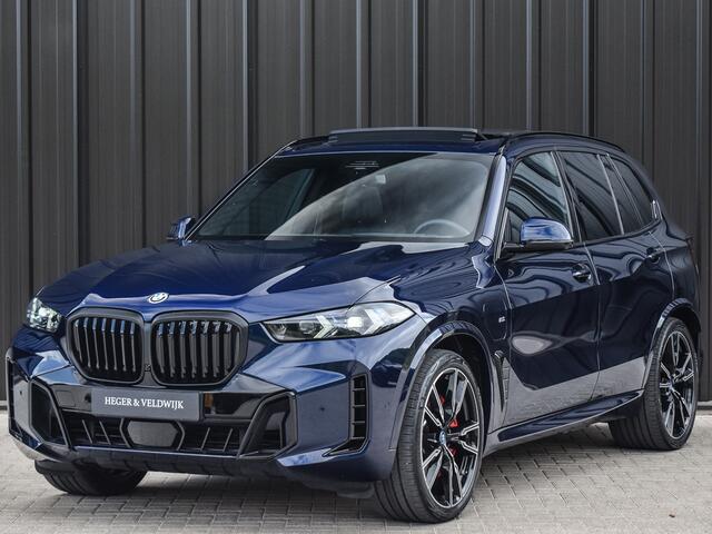 BMW X5 xDrive50e M-SPORT PRO | PANORAMADAK | ACHTERAS BESTURING | ACTIVE CRUISE CONTROL | COMFORT STOELEN | HEAD UP | IONIC GLOW | HARMAN KARDON | 360 CAMERA | ELEKTR. TREKHAAK | SOFT CLOSE | ALCANTARE HEMEL | STOELVERWARMING V+A