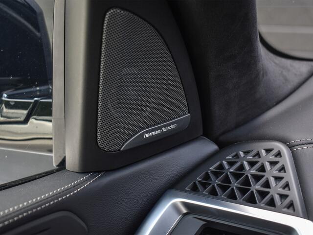 BMW X5 xDrive50e M-SPORT PRO | PANORAMADAK | ACHTERAS BESTURING | ACTIVE CRUISE CONTROL | COMFORT STOELEN | HEAD UP | IONIC GLOW | HARMAN KARDON | 360 CAMERA | ELEKTR. TREKHAAK | SOFT CLOSE | ALCANTARE HEMEL | STOELVERWARMING V+A