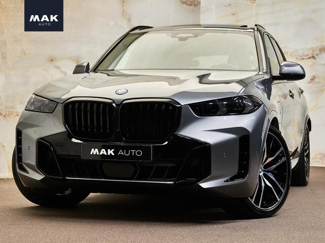 BMW X5 xDrive50e M Sport Pro, M Stoelen, Sky Lounge Pano, 4-wielbest., luchtv., CraftedClarity, carbon, H/K, massage, 22", tr.haak, softclose, privacy
