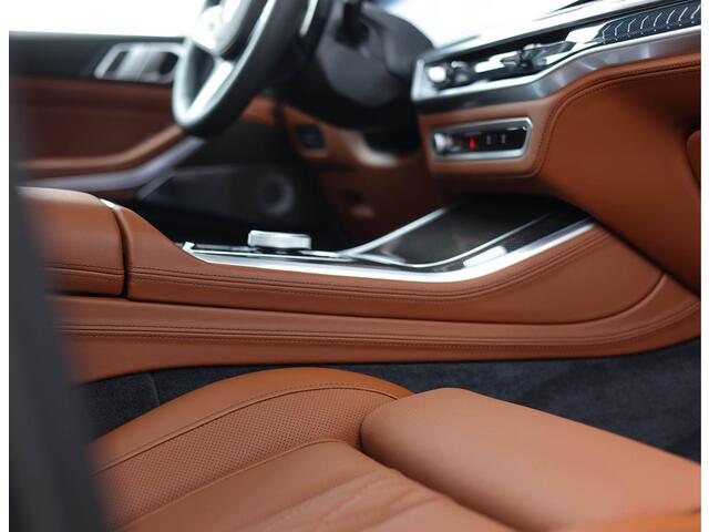BMW X5 xDrive50e *Vierwielbesturing*Soft-Close*Sky*Bow&Wil*