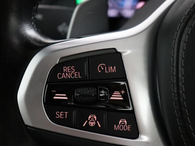 BMW X5 xDrive45e High Executive M Sport Stoelen PANO CO-Pilot Laserlicht Head-up
