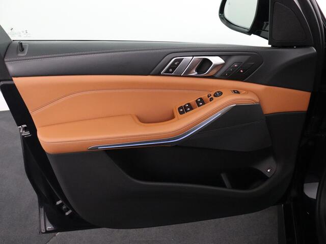 BMW X5 xDrive45e High Executive M Sport Stoelen PANO CO-Pilot Laserlicht Head-up