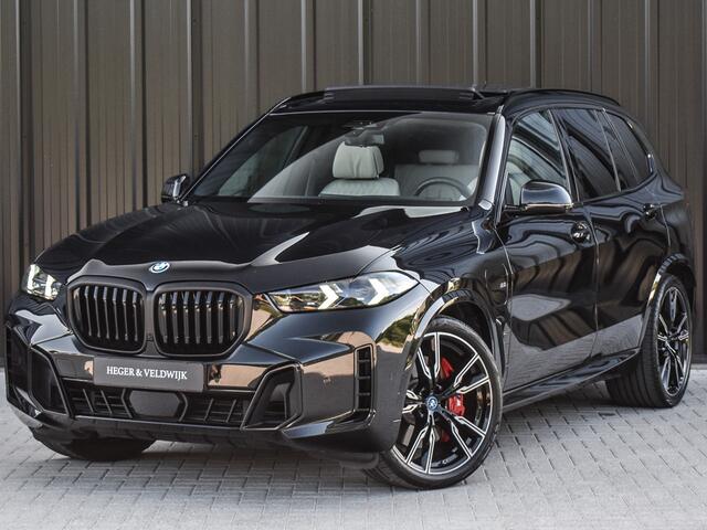 BMW X5 xDrive50e | M-SPORT | COMFORT ACCESS | SOFT-CLOSE | TREKHAAK | PANORAMADAK -SKY LOUNGE | MASSAGE STOELEN | ACOUSTIC GLASS | 4-ZONE CLIMATE | AMBIANCE INTERIEUR | AMBIENT AIR | DRIVING ASSISTANT PROF. | HARMAN/KARDON | DAB+ | INNOTVATION PACK | EXCLUSIVE