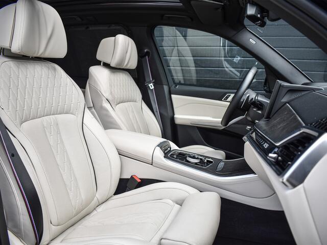 BMW X5 xDrive50e | M-SPORT | COMFORT ACCESS | SOFT-CLOSE | TREKHAAK | PANORAMADAK -SKY LOUNGE | MASSAGE STOELEN | ACOUSTIC GLASS | 4-ZONE CLIMATE | AMBIANCE INTERIEUR | AMBIENT AIR | DRIVING ASSISTANT PROF. | HARMAN/KARDON | DAB+ | INNOTVATION PACK | EXCLUSIVE