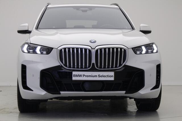 BMW X5 xDrive50e | M-Sport | 22'' inch | Panorama | Harman Kardon | Comfort Stoelen | Driver Ass. Professional | Soft Close | Trekhaak