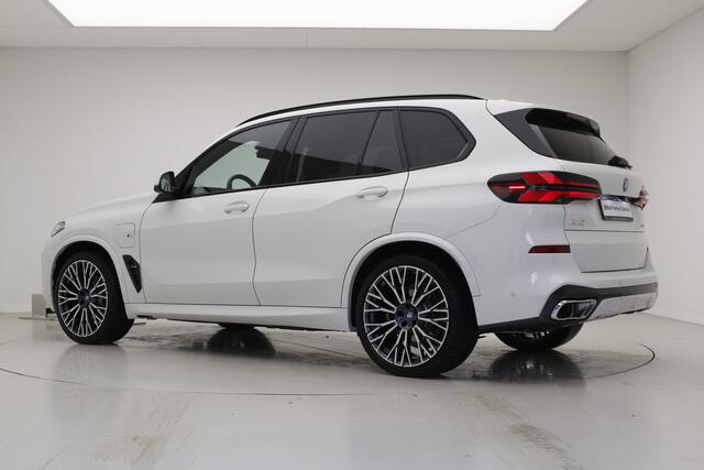 BMW X5 xDrive50e | M-Sport | 22'' inch | Panorama | Harman Kardon | Comfort Stoelen | Driver Ass. Professional | Soft Close | Trekhaak