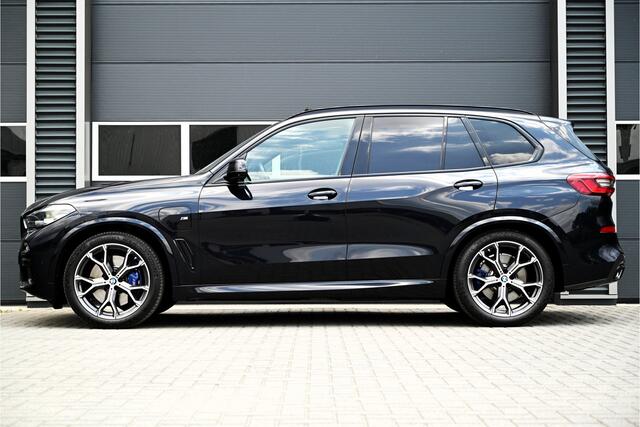 BMW X5 xDrive45e M-SPORT / PANO / HUD / H&K / COMFORTSTOELEN / MEMORY / 360 CAMERA / STOELKOELING / DISPLAY KEY