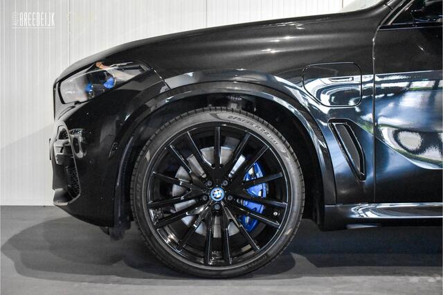 BMW X5 xDrive45e M-Sport | Live Cockpit | Panorama SkyLounge | H&K | 360 Camera | Leder | Trekhaak | Head-Up | ACC | 22" | Saphire Zwart