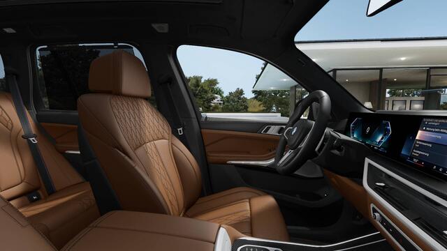 BMW X5 xDrive50e High Executive M Sport Automaat / Panoramadak Sky Lounge / Trekhaak / Massagefunctie / Bowers & Wilkin / Soft-Close / Adaptieve LED / Active Steering