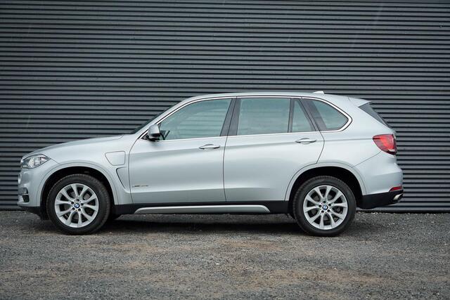 BMW X5 xDrive40e iPerformance / Pano / Harman Kardon / Meeneemprijs