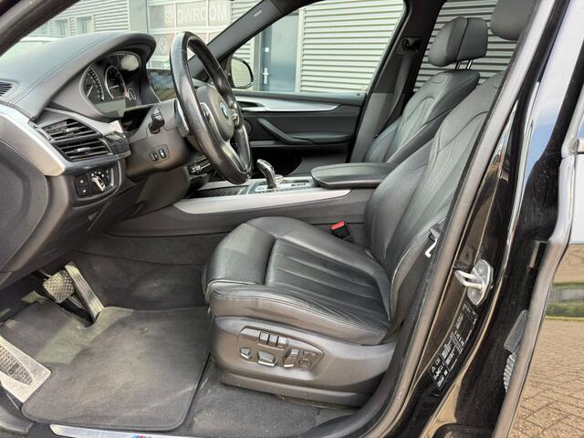 BMW X5 xDrive30d High Executive M Sport Panoramadak LED ACC Trekhaak Harman-Kardon Keyless Entry