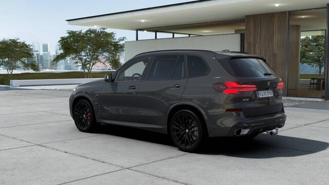 BMW X5 xDrive50e High Executive M Sport Automaat / Panoramadak Sky Lounge / Trekhaak / Massagefunctie / Parking Assistant Professional / Soft-Close / Active Steering