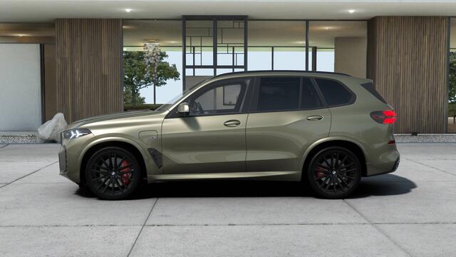 BMW X5 xDrive50e High Executive M Sport Automaat / Panoramadak Sky Lounge / Trekhaak / Bowers & Wilkins / Massagefunctie / Soft-Close / Parking Assistant Professional / Active Steering