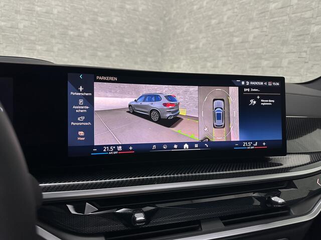 BMW X5 50e M-Sport Pro | 360 Camera | ACC | Panorama | Carbon | Head-Up | Trekhaak | Harman-Kardon | Memory | 22 inch | Comfortstoelen | Stoelverwarming V+A | Keyless-Entry | M-Gordels | Iconic-Glow | Stuurverwarming | ISO-Glas | Luchtvering | Zonwering | Carpla