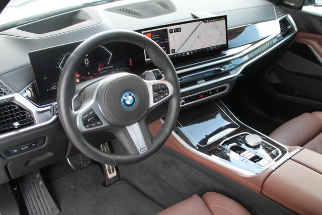BMW X5 xDrive50e High Executive M Sport Automaat / Panoramadak / Trekhaak / Soft-Close / Adaptief onderstel / Comfort Access / Stoelverwarming / Adaptieve LED / Parking Assistant Professional / Harman Kardon