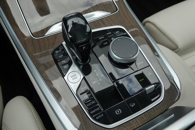 BMW X5 xDrive45e 394Pk Aut. | P High Executive | Luchtvering | Head-Up Display | 360° Camera | Harman-Kardon | 21''
