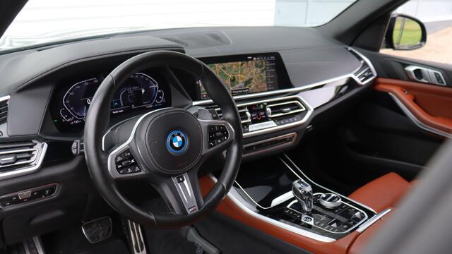 BMW X5 xDrive45e High Executive M-Sport | Stoelventilatie | Head-up | Laserlight | Soft-Close | Panoramadak