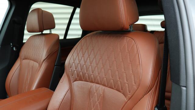 BMW X5 xDrive45e High Executive M-Sport | Stoelventilatie | Head-up | Laserlight | Soft-Close | Panoramadak