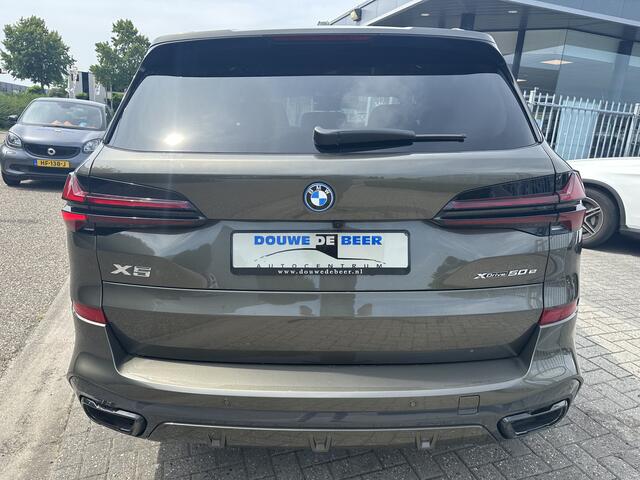 BMW X5 xDrive50e M sport Pro Pano-Dak | Comfort Stoel | Trekhaak | Iconic Glow