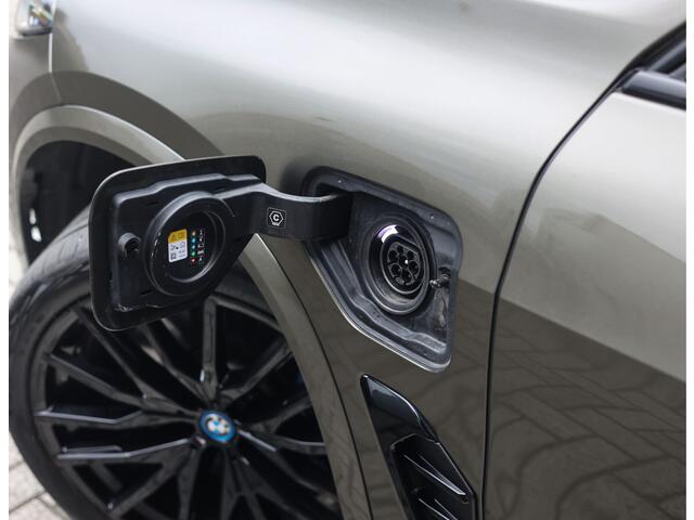 BMW X5 50e xDrive | M Performance - Pano - Trekhaak - Massage