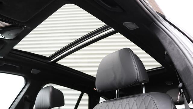 BMW X5 xDrive45e High Executive M-Sport | Bowers & Wilkins | Head-up | Laserlight | Panoramadak | Soft-Close | Carbon | Trekhaak