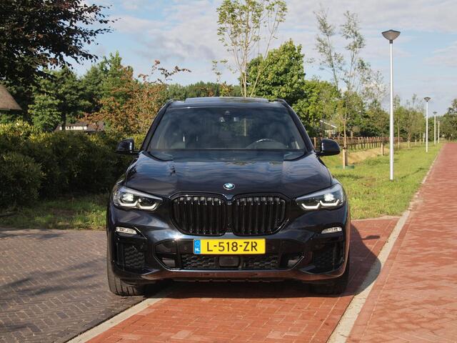 BMW X5 xDrive45e High Executive | M-Pakket | Glazen Panorama-dak | Camera | NL-Auto |