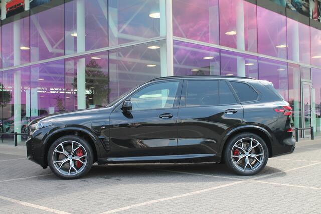 BMW X5 xDrive50e High Executive M Sport / Panoramadak / Trekhaak / Massagefunctie / Stoelventilatie / Parking Assistant Professional / Parking Assistant Professional / Adaptieve LED