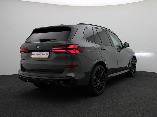 BMW X5 xDrive50e M Sportpakket Pro | Travel Pack | Innovation Pack | Comfort Plus Pack | Exclusive Pack | Comfort Access | Soft Close | Panoramadak | Driving Assistant | Harman Kardon | 22''