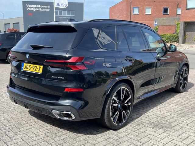 BMW X5 xDrive50e M-Sport Trekhaak Panoramadak Head-Up Display 360 Camera 22 Inch Velgen Luchtvering Live Cockpit Prof Park Assist Porf Stoel + Stuur Verwarming Plug In Hybride 1e Eigenaar Incl. BTW 6-Cilinder 489 pk