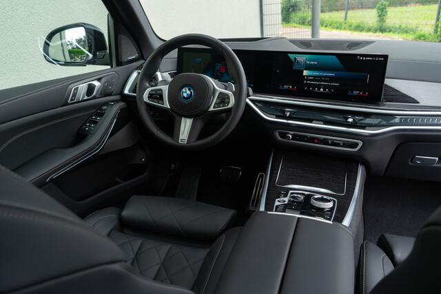 BMW X5 xDrive 50e / Luchtvering/ Standkachel/ Adaptive Cruise Control/ Trekhaak/ Panoramadak/ 265kW (360PK)