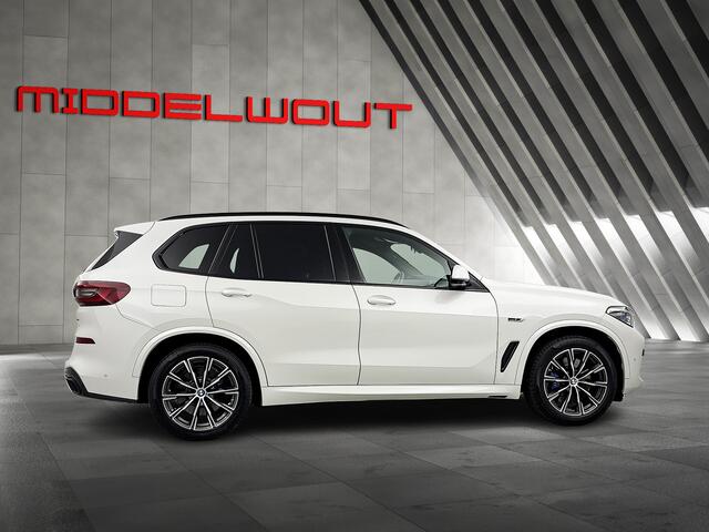 BMW X5 xDrive45e M-sport Pano-dak/Soft Close/Stoelkoeling/20'LMV/Trekhaak