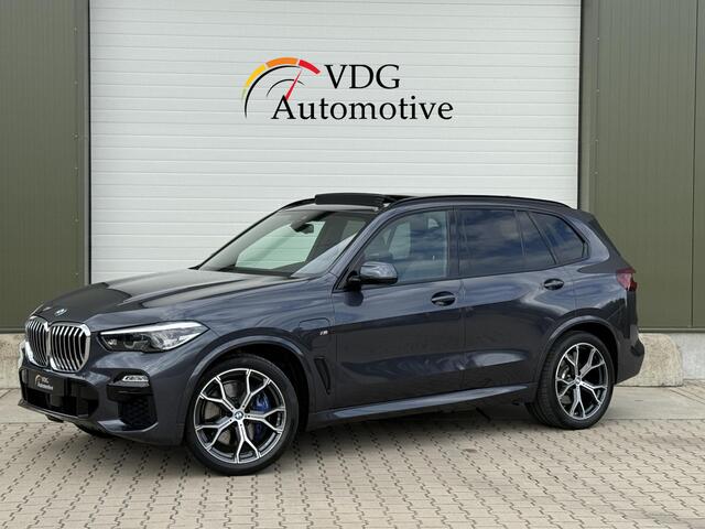 BMW X5 xDrive45e High Executive / M Sport / Pano / Head up / Sportzetels + Memory / 21" Y Spaak / Soft Close
