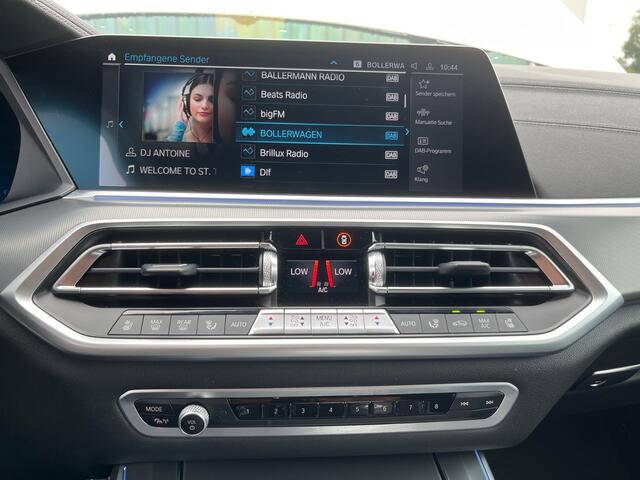 BMW X5 xDrive45e High Executive M Sport Harman-Kardon Panoramadak Laser Licht Trekhaak Stoelventilatie Comfortzetels 21 Inch Driving Assistant Professional