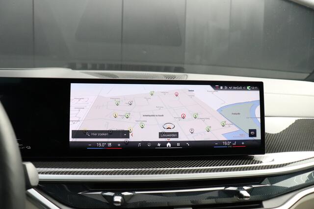 BMW X5 xDrive50e | M SPORT | LEDER | MEMORY | H&K | PANO | STOEL/STUURVERW. | HEAD-UP | SOFT-CLOSE | TREKHAAK | 360° CAMERA | CRUISE | NAVI | FULL OPTIONS |