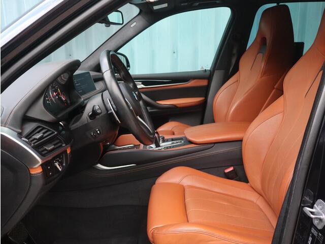 BMW X5 M 575PK | PANO-DAK | 21 INCH | B&O | HUD | TREKHAAK | REAR SEAT ENTERTAIMENT |