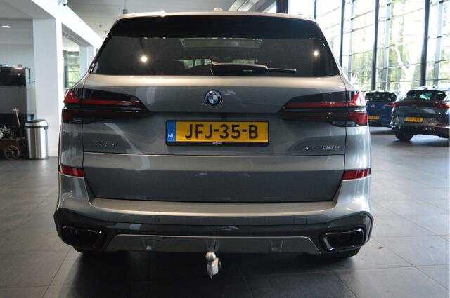 BMW X5 xDrive50e M-Sport pano head up Harman Kardon 22 inch !!