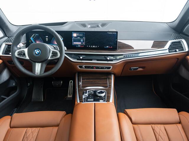 BMW X5 xDrive50e | M Sportpakket Pro | Innovation Pack | Comfort Access | Soft-Close | Panoramadak | Stoeverwarming | Bowers & Wilkins | Trekhaak