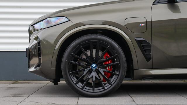 BMW X5 xDrive50e M-Sport Pro | Massage | Harman/Kardon | Soft-Close | Panoramadak | Stoelventilatie | Carbon | Trekhaak | Head-up